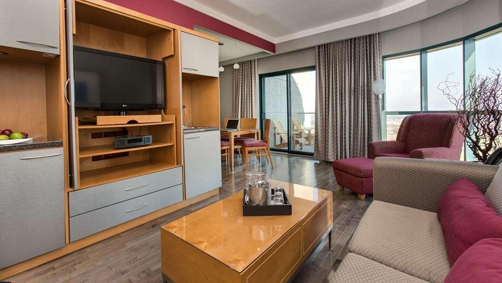 Brookstreet - West - Kanata Hotel 4*